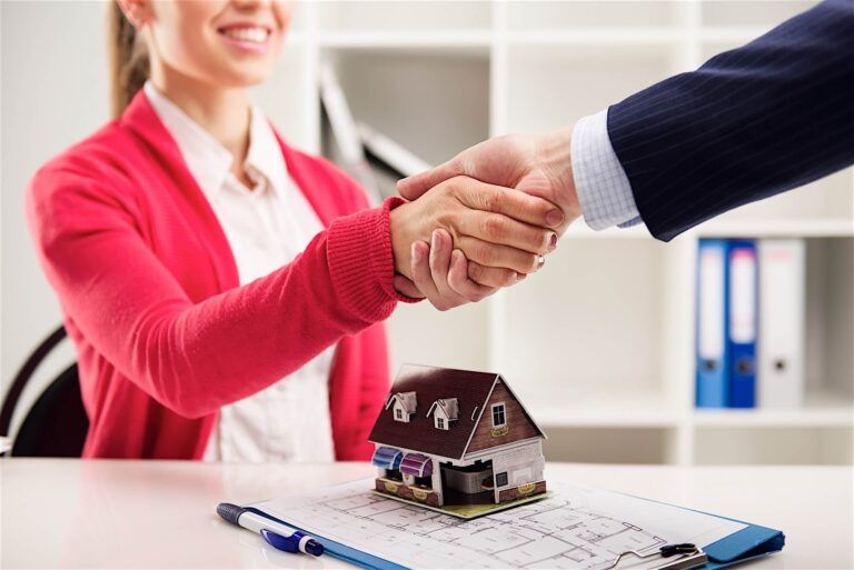 The Ultimate Guide to Hiring a Buyers Agent: Benefits and Key Considerations